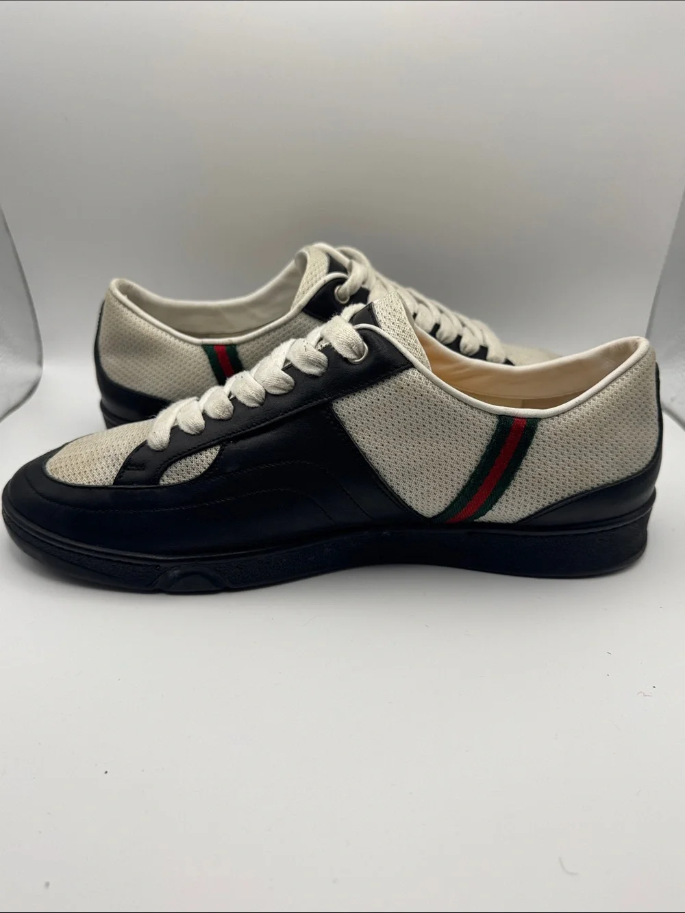 Gucci Vintage Low-Top Sneakers – Web Stripe – Leather & Mesh - Size US 7.5